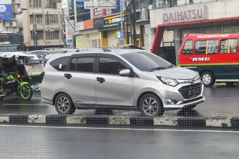 Tips perawatan mesin Daihatsu Sigra R Deluxe